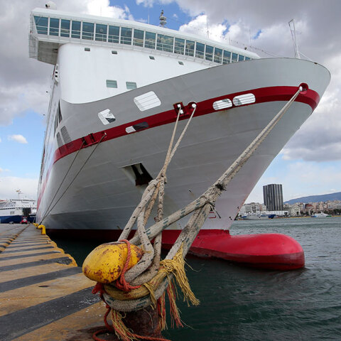 peiraias-apagoreftiko