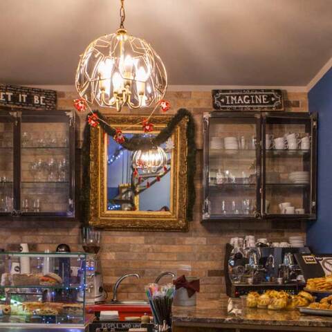 Yoko Cafe Bistro, Κολωνάκι