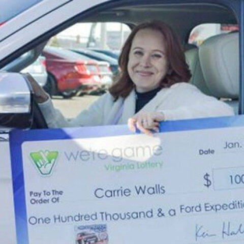 Ο Τραμπ τον άφησε απλήρωτο και η γυναίκα του κέρδισε τη λοταρία