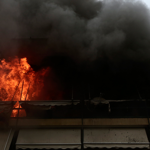 Φωτιά σε διαμέρισμα