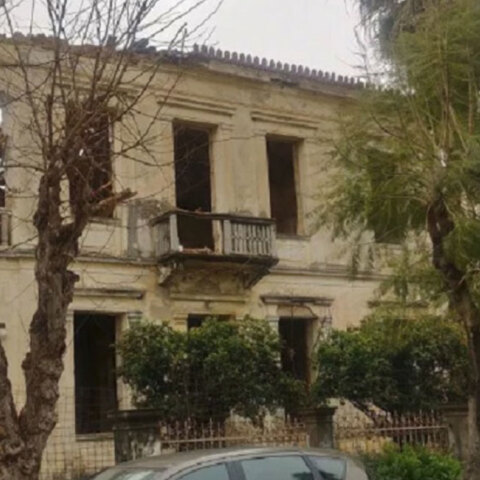 Κατέρρευσε στέγη και τμήμα νεοκλασικού στα Χανιά 