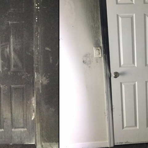 Οι δύο πλευρές μιας πόρτας σε φλεγόμενη κατοικία