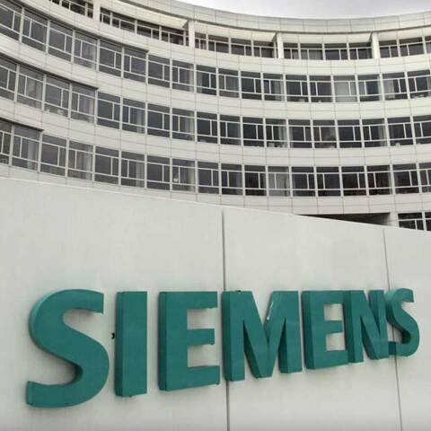 siemens1448606302.jpg