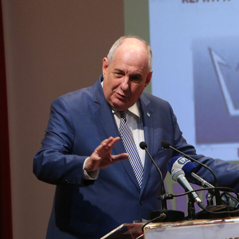 Τέρενς Κουίκ