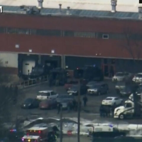 Πυροβολισμοί σε εταιρεία στο Ιλινόι