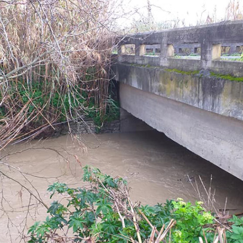 Αυτοκίνητο με 4 επιβάτες παρασύρθηκε στο Γεροπόταμο