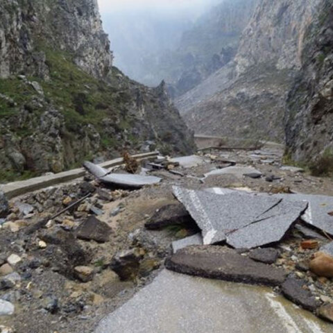 «Παρελθόν» ο δρόμος προς τη φημισμένη παραλία Πρέβελη