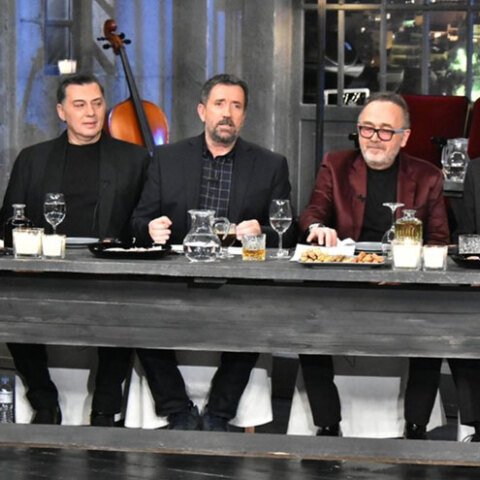 «Στην υγειά μας ρε παιδιά»