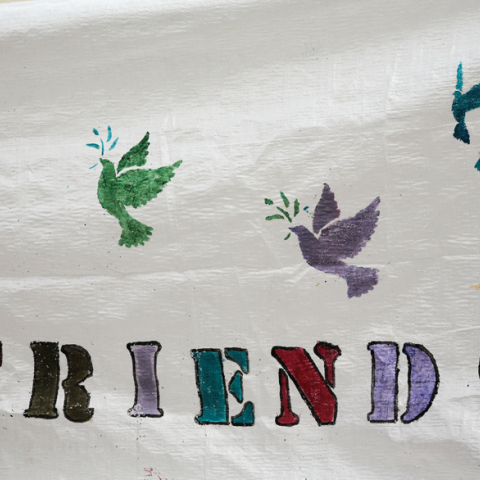 Υποδοχή προσφυγόπουλων σε σχολείο