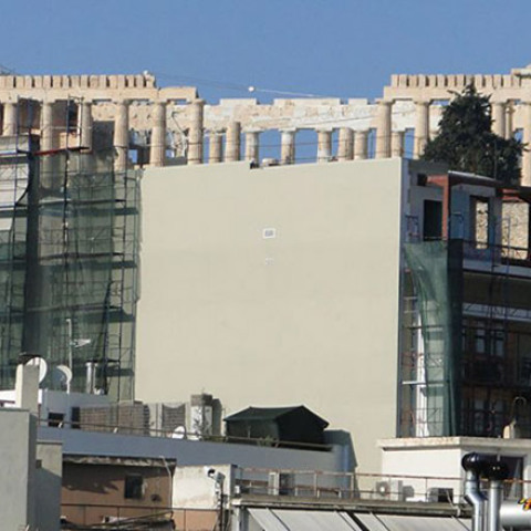 Τεράστια ξενοδοχεία «κρύβουν» την Ακρόπολη