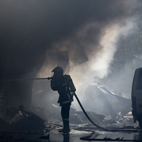 Πυρκαγιά σε εργοστάσιο βιομηχανίας χάρτου