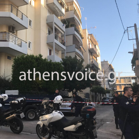 Μητέρα με το παιδί της έπεσαν από τον 5ο όροφο στο Νέο Κόσμο