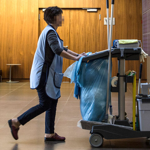 Καθαρίστρια