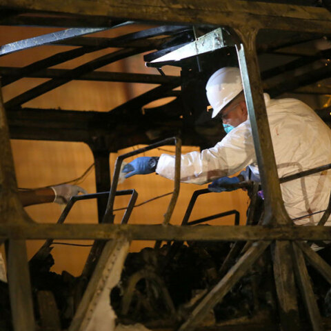 Τραγωδία στο Περού: Λεωφορείο τυλίχθηκε στις φλόγες