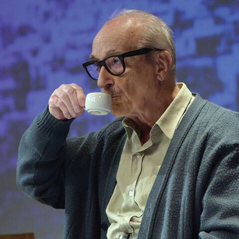 «Εγώ ο Μάρκος Βαμβακάρης» στο θέατρο Στοά