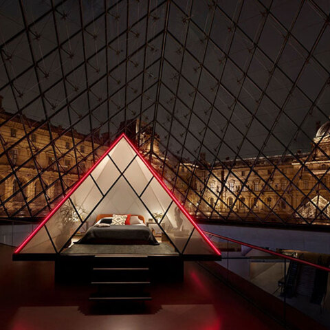 museum-night-stay-sleep-glass-pyramid-airbnb-louvre-paris-1-5ca46ad560690_700.jpg