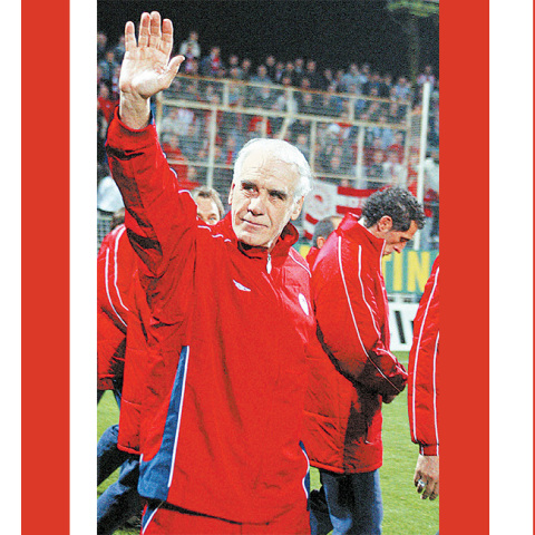 νίκος αλέφαντος