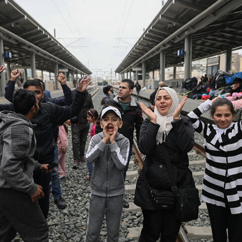 stathmoslarissis-prosfyges1