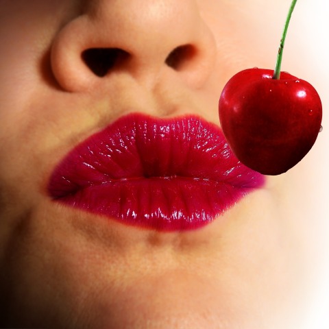 lips-1774130_1920.jpg