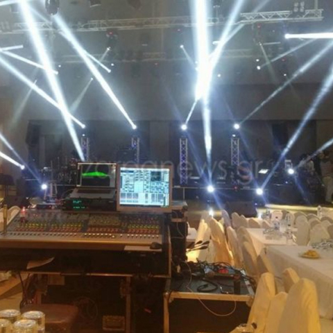 Τηλεφώνημα για βόμβα στο μαγαζί που τραγουδούν Πλούταρχος-Ασλανδίου