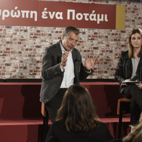 Σταύρος Θεοδωράκης