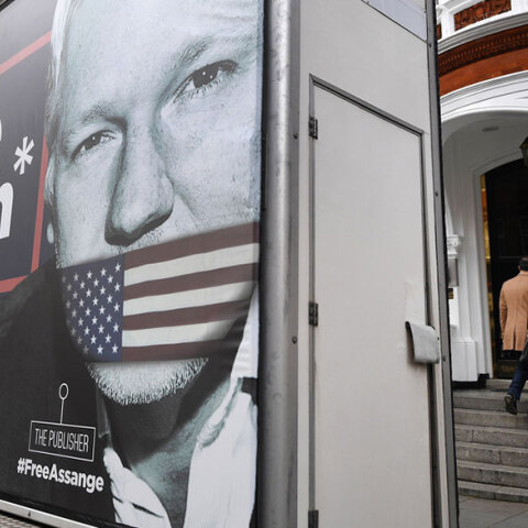 assange1