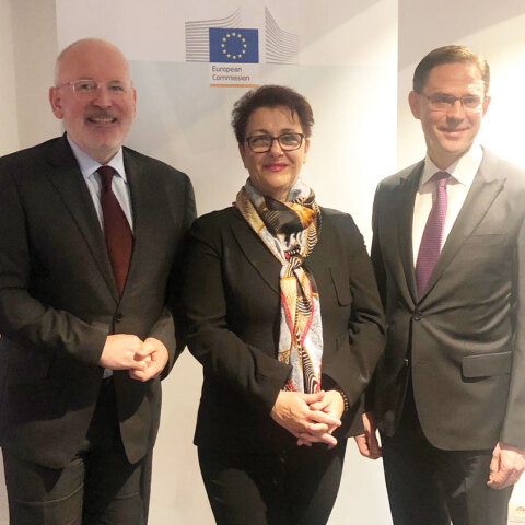 Frans Timmermans, A΄Αντιπρόεδρος της Ευρωπαϊκής Επιτροπής, Χρυσούλα Εξάρχου, Πρόεδρος & Διευθύνουσα Σύμβουλος του QualityNet Foundation, και Jyrki Katainen, Αντιπρόεδρος Ευρωπαϊκής Επιτροπής © EuropeanUnion, 2019