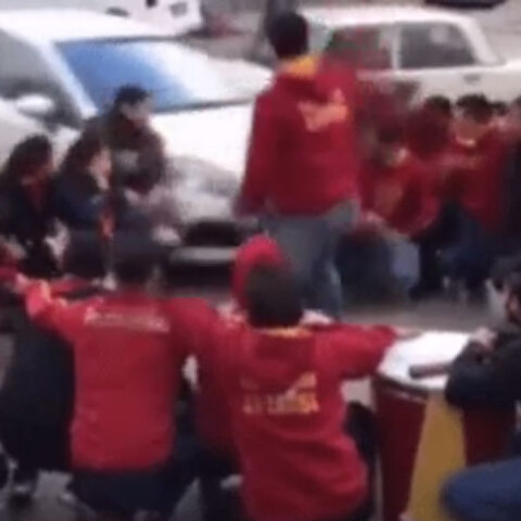Οπαδοί της Γαλατασαράι παρασύρονται από αυτοκίνητο