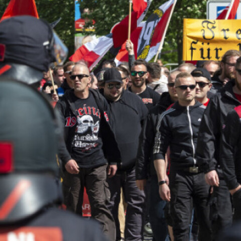 Αντιδράσεις στη Γερμανία για την επανεμφάνιση της ακροδεξιάς 