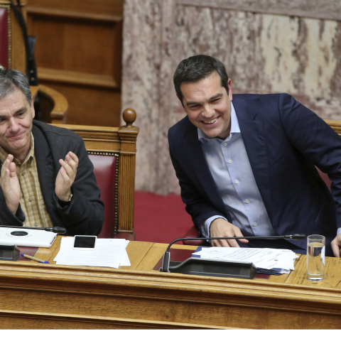 Σήμερα το μεσημέρι η συνάντηση Τσίπρα - Τσακαλώτου για τις 120 δόσεις 