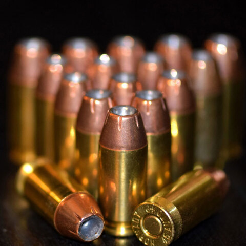 Όπλα και βεγγαλικά