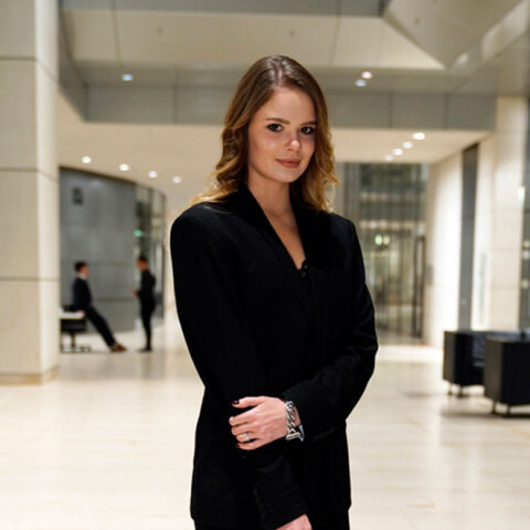 Βερόνικα Νικούλσινα