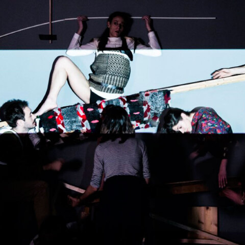 «Η τραγική ιστορία του Άμλετ, ενός πρίγκιπα της Δανίας» στο Θέατρο του Νέου Κόσμου © Domniki Mitropoulou