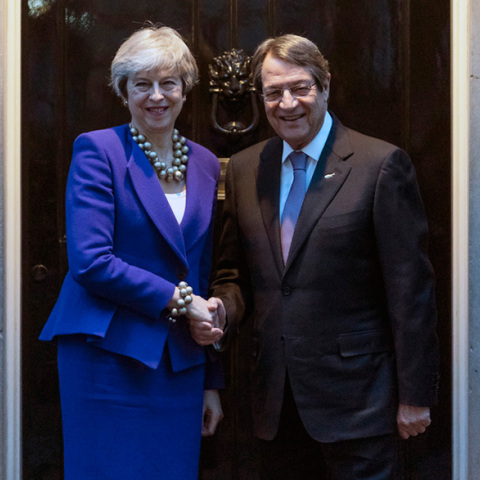 Τερέζα Μέι, Νίκος Αναστασιάδης