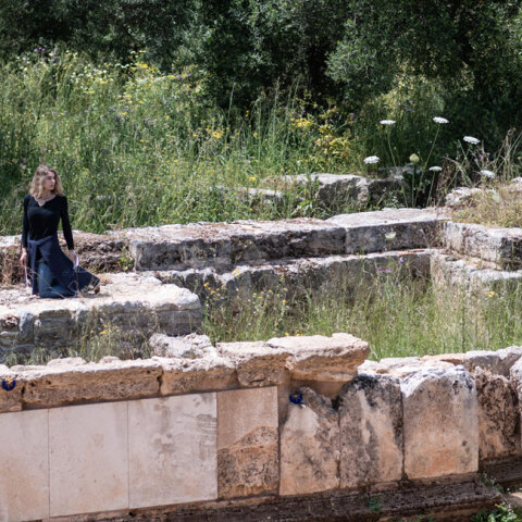 Σοφία Χιλλ, αρχαίο θέατρο Απτέρας