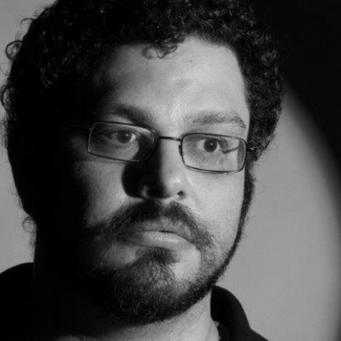 Νίκος Χρυσός, συγγραφέας.jpg