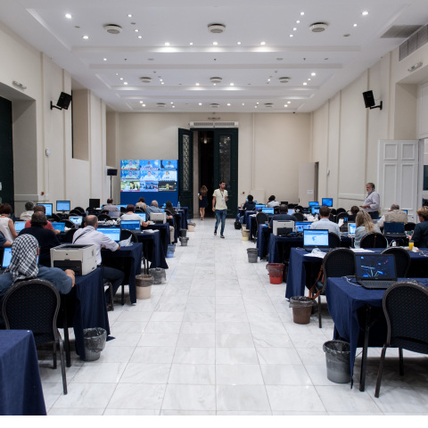 Περισσότεροι από 250 ξένοι δημοσιογράφοι για τις εκλογές στην Ελλάδα 