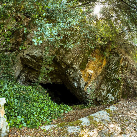 Σπήλαιο στην Κέρκυρα
