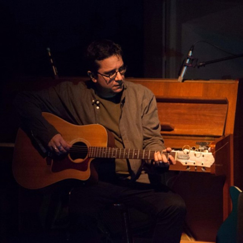 Βασίλης Τζαβάρας