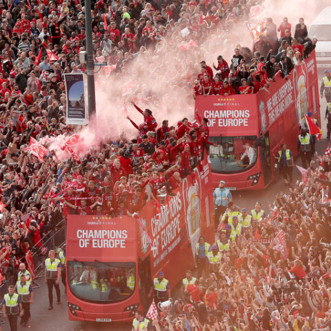 Πανηγυρισμοί οπαδών της Λίβερπουλ