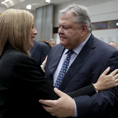 ΦΩΦΗ ΓΕΝΝΗΜΑΤΑ, ΕΥΑΓΓΕΛΟΣ ΒΕΝΙΖΕΛΟΣ