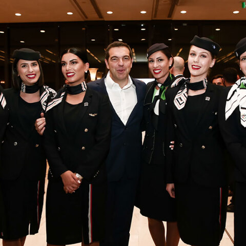 Τσίπρας - Αεροσυνοδοί 