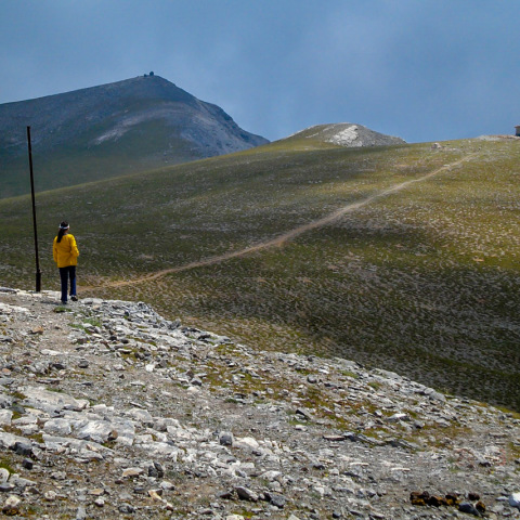 Καταφύγιο Γιώσος Αποστολίδης (2.697μ) © Θανάσης Καρατζάς