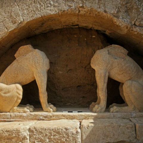 Αμφίπολη: Σφίγγες στην είσοδο του Τύμβου Καστά