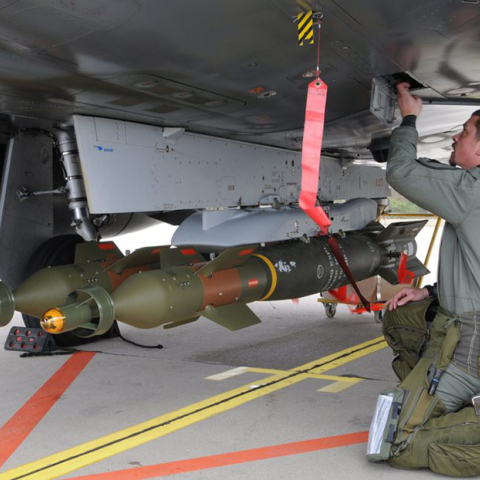 Γαλλικοί πύραυλοι στη Λιβύη