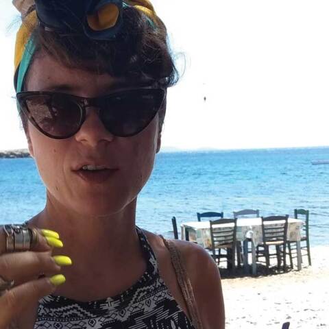 Δάφνη Ρεμούνδου aka Daphne BlueBird