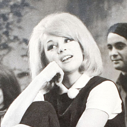 Αλίκη Βουγιουκλάκη 