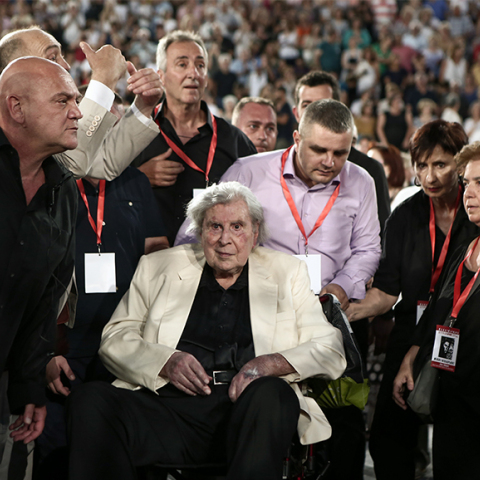 Μίκης Θεοδωράκης