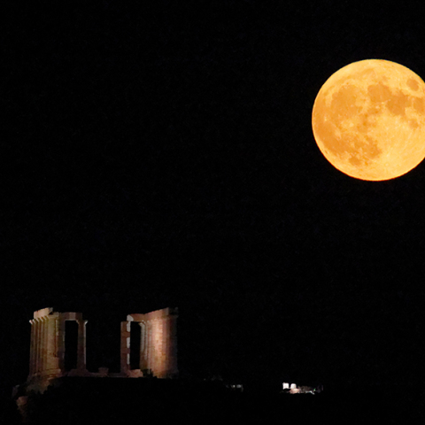 Πανσέληνος Αυγούστου στο Σούνιο