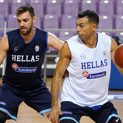 Μάντζαρης-Σλούκας